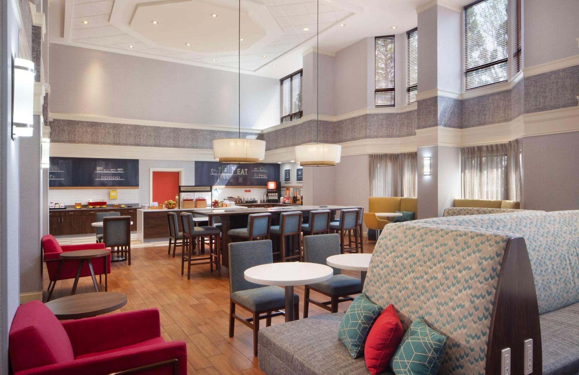 Hampton Inn & Suites-Atlanta Airport North-I-85 Hapeville Exterior foto
