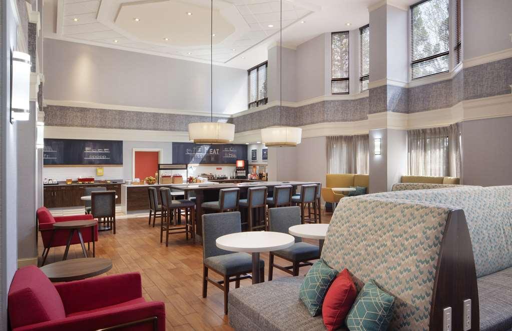 Hampton Inn & Suites-Atlanta Airport North-I-85 Hapeville Restaurante foto